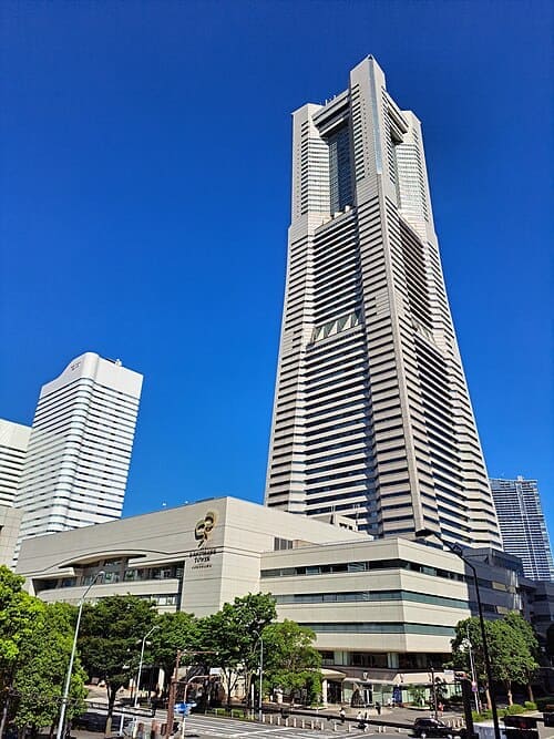 横浜ランドマークタワー